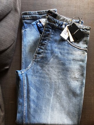 Vaqueros Emporio Armani Edición Limitada+Cinturón