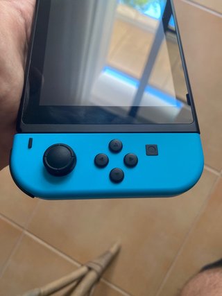 Nintendo Switch + 2 Juegos
