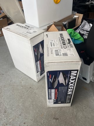 MAXXFAN DELUXE sin abrir