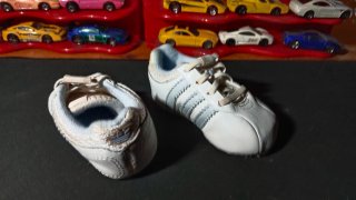 Adidas Bebé Blancas y Rojas