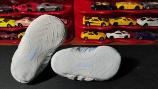 Adidas Bebé Blancas y Rojas