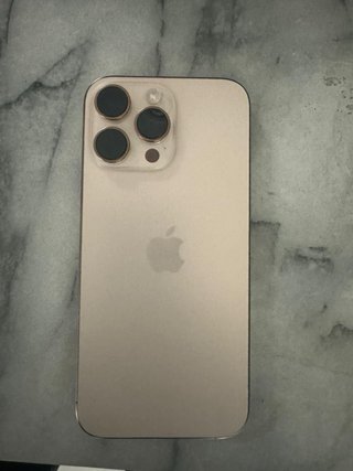 iPhone 16 Pro Max Dorado
