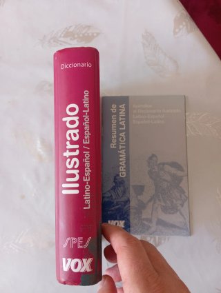 Diccionario Ilustrado Latín. Latino-Español/ Es...