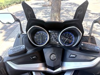 Yamaha T-max 530 DX Negra