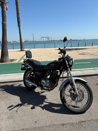 Yamaha SR 250 Negra itv vigor