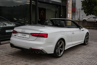Audi S5 3.0 TSI 354 QUATTRO S-TRONIC