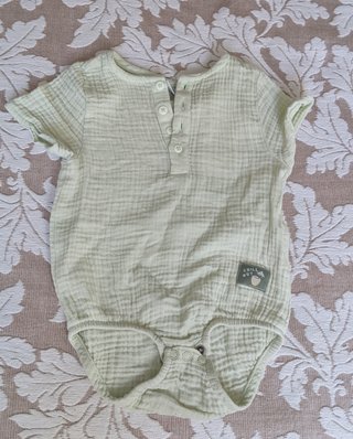 Lote 9 bodies verano 9 meses / 80 cm
