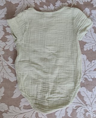 Lote 9 bodies verano 9 meses / 80 cm