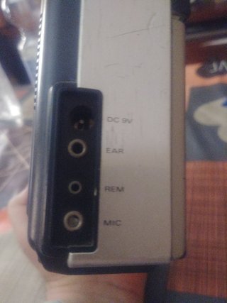Radio Cassette Sanyo FM/AM