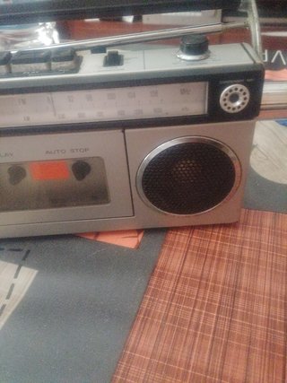 Radio Cassette Sanyo FM/AM