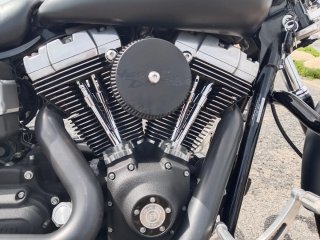 Harley Davidson Street Bob 2006 Negra
