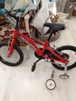 Bicicleta infantil roja California