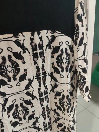 Vestido Dolores Promesas Gatos Blanco y Negro