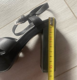 Sandalias Zara Plataforma Talla 36 Negras