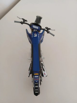 Moto da cross in scala 1:43