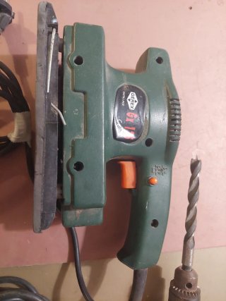 Lote Taladro Bosch y Lijadora 15 euros