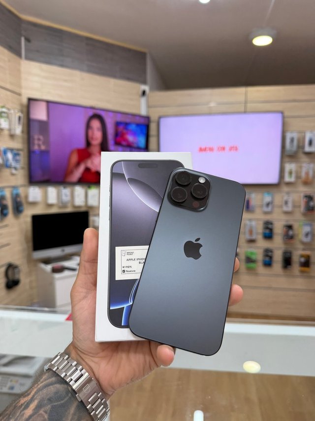 Apple iPhone 16 Pro Max 256GB Preto Bateria 99%