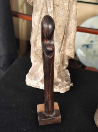 Figuras Religiosas en escayola  y Madera