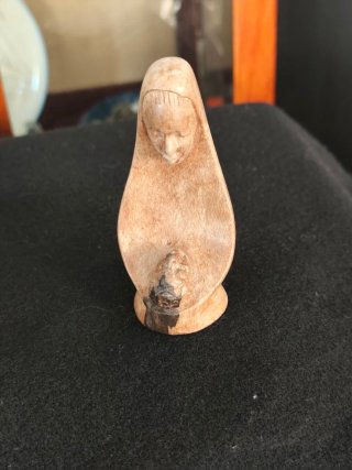 Figuras Religiosas en escayola  y Madera