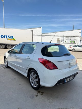 Peugeot 308 2013
