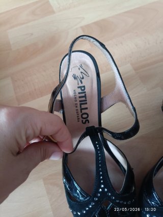 Sandalias Pitillos Tacón Negro
