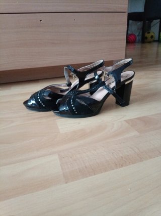 Sandalias Pitillos Tacón Negro