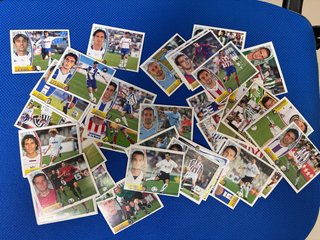Lote de cartas y Cromos de fútbol variados antiguo