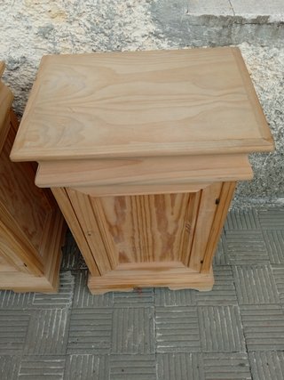2 Mesitas de Noche Auxiliares Madera