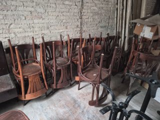 Sillas de madera estilo Thonet