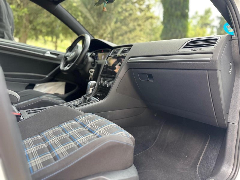 Volkswagen Golf 2018, foto 16