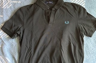FRED PERRY SHIRT NAVY/SPORT VERDE OLIVA Talla M