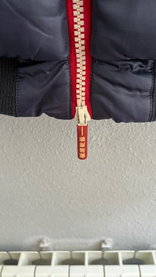 Chaqueta Superdry azul y roja hombre