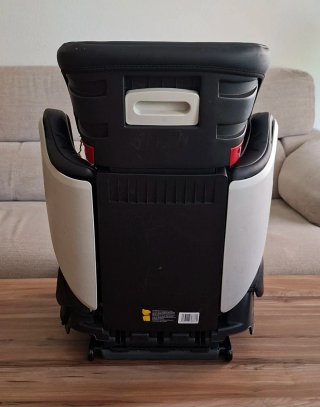 Silla de auto infantil negra