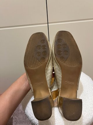 Bailarinas destalonadas tacón piel dorado T40