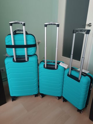 Conjunto,set,lote,juego,oferta de cuatro maletas