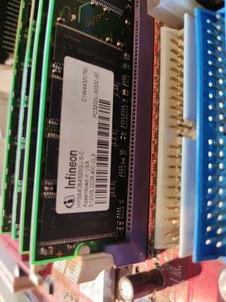 Placa Base MSI + Microprocesador P4