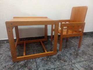 Trona de madera evolutiva