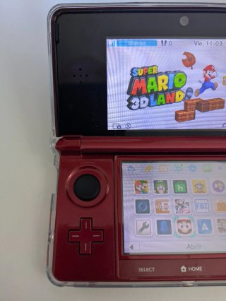 Nintendo 3DS Roja + cargador +SD32+ carcasa