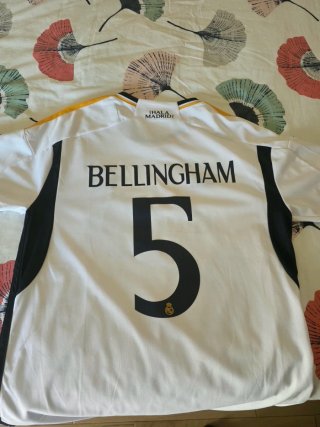 Camiseta Real Madrid Bellingham + Balón