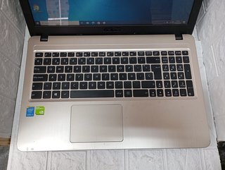 Portatil ASUS F540L (1837)