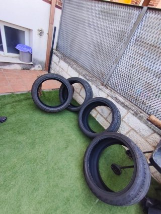 Llantas y neumáticos coche
