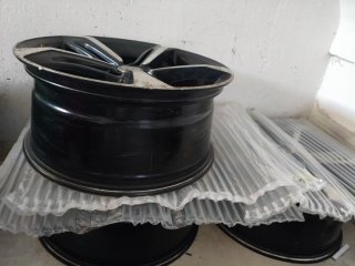 Llantas y neumáticos coche