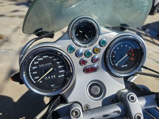 BMW R850R
