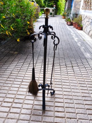Set di strumenti per camino