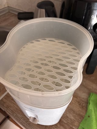 Esterilizador de biberones Nuvita