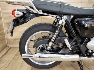 TRIUMPH BONNEVILLE T120 - 2024