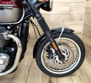 TRIUMPH BONNEVILLE T120 - 2024