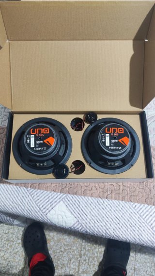 Altavoces Hertz V165
