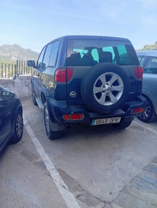 Nissan Terrano II 2004