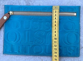 Bolso de mano Tous logo grabado
